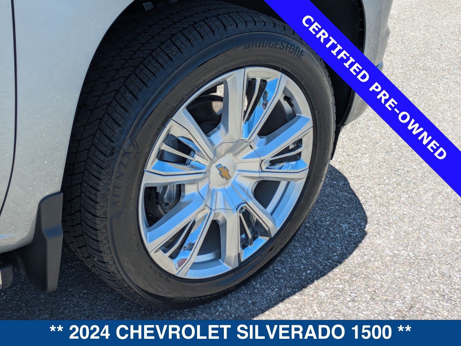 Used 2024 Chevrolet Silverado 1500 High Country w/ Technology Package AWD/4WD image 12