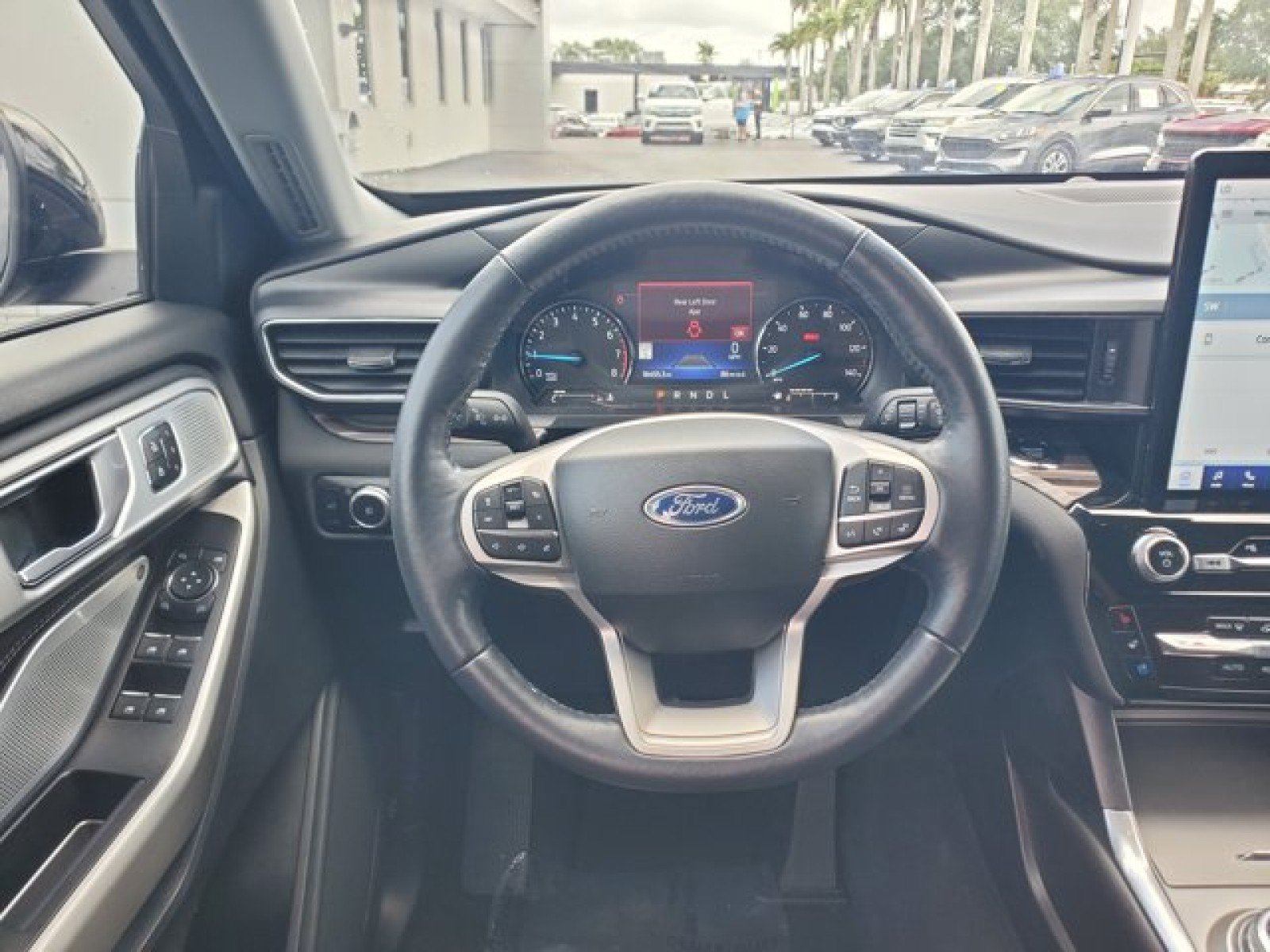 Certified 2023 Ford Explorer Limited w/ Limited Technology Package RWD image 17