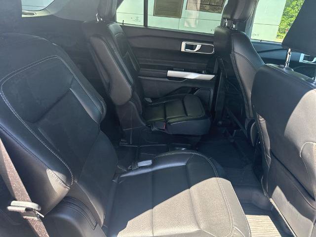 Certified 2021 Ford Explorer XLT w/ Equipment Group 202A RWD image 30