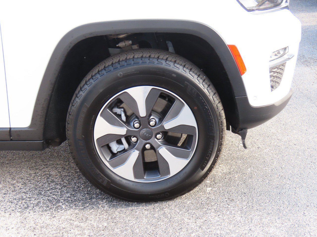 Used 2022 Jeep Grand Cherokee Limited 4xe w/ Luxury Tech Group II image 7