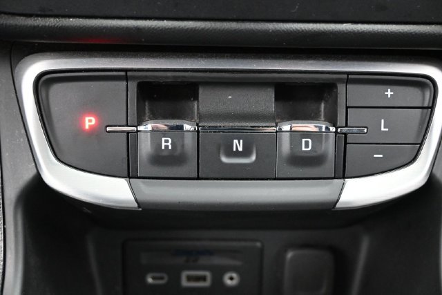 Used 2024 GMC Terrain SLT AWD/4WD image 25