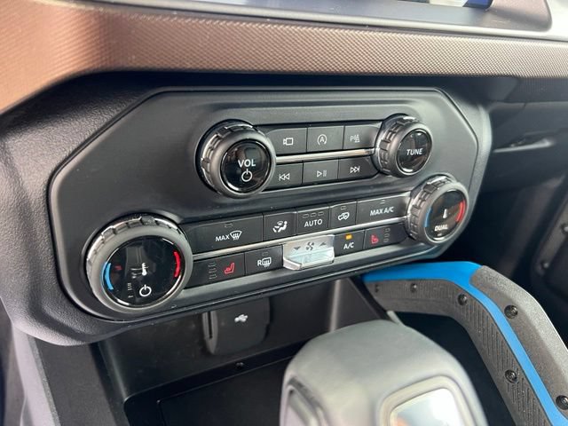 Certified 2022 Ford Bronco Outer Banks w/ Sasquatch Package AWD/4WD image 15