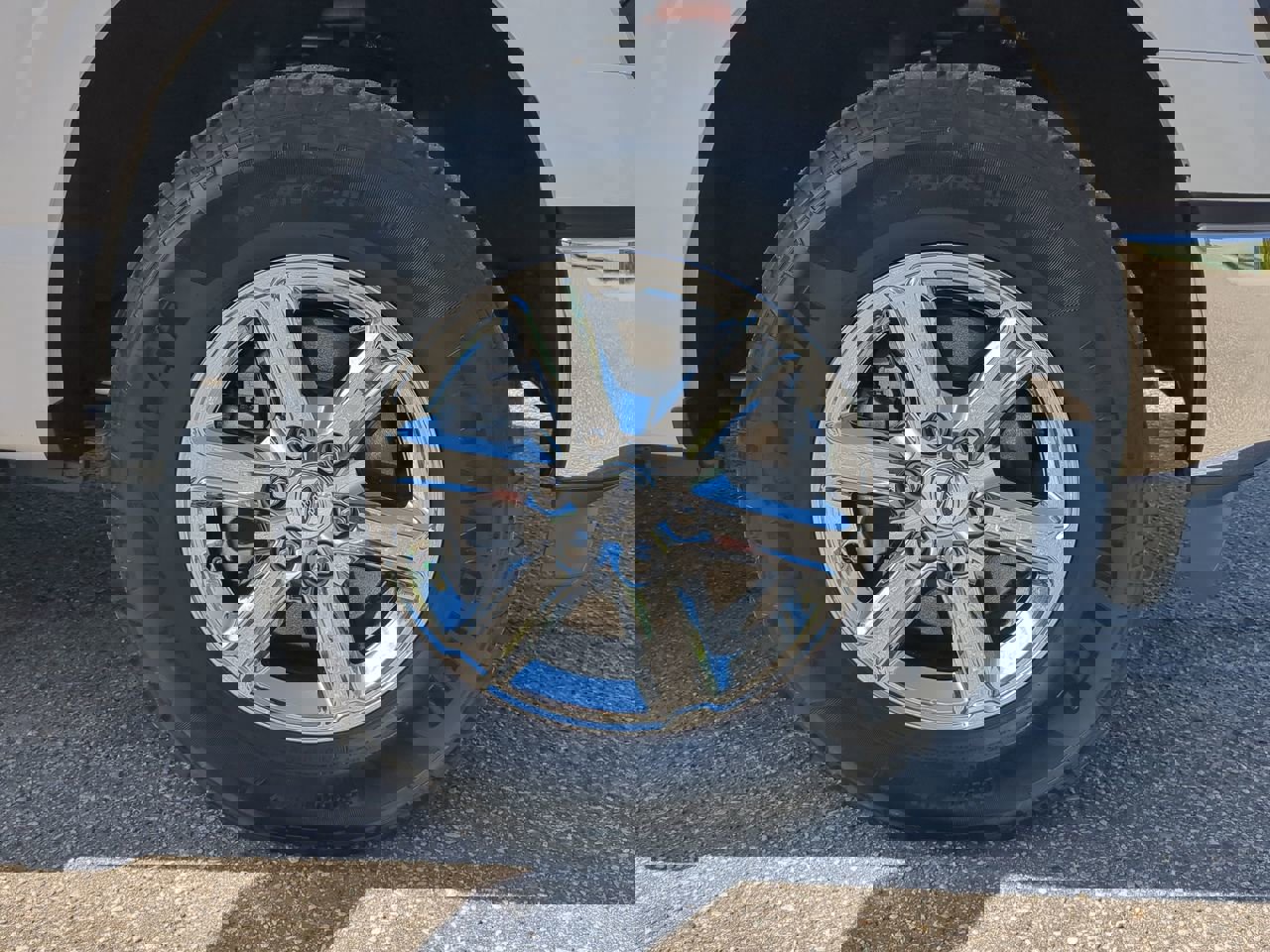 Certified 2025 Ford F150 XLT w/ Equipment Group 301A Standard image 9