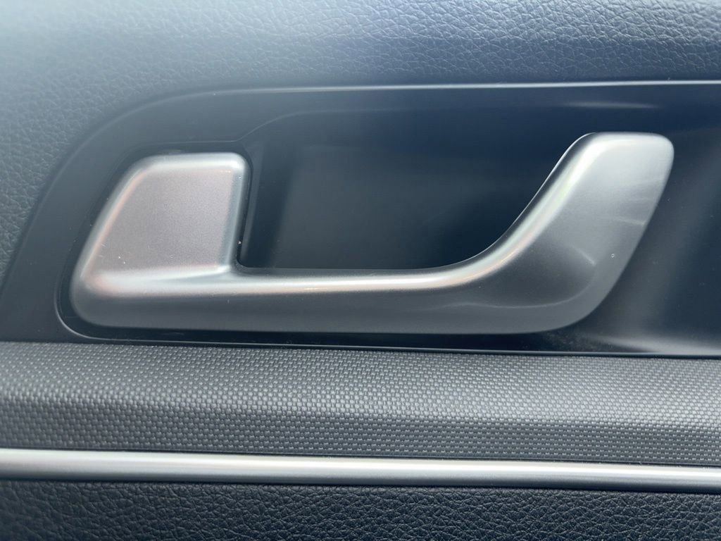 Used 2022 Kia K5 LXS image 48