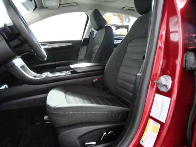 Certified 2020 Ford Fusion SE AWD/4WD image 17