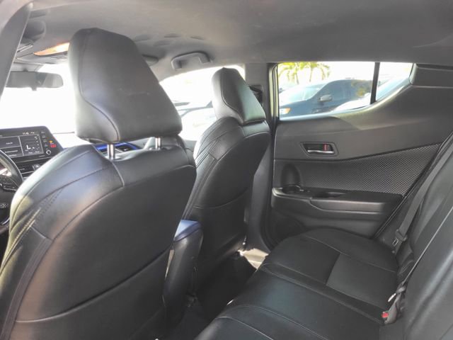 Used 2020 Toyota C-HR XLE image 9