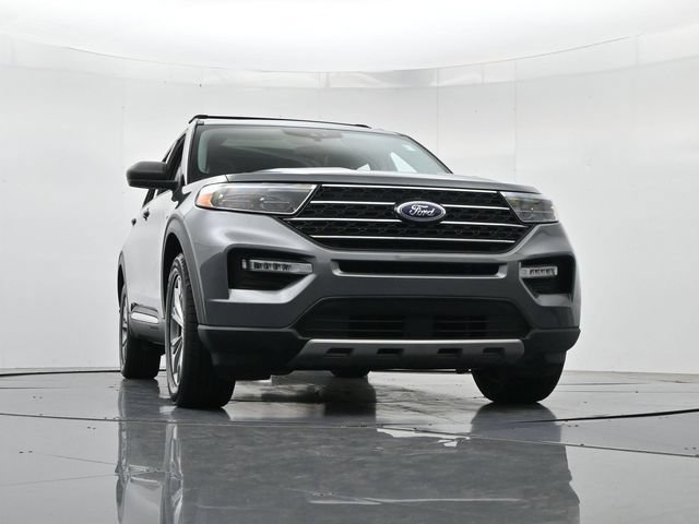 Certified 2023 Ford Explorer XLT w/ Equipment Group 202A AWD/4WD image 45