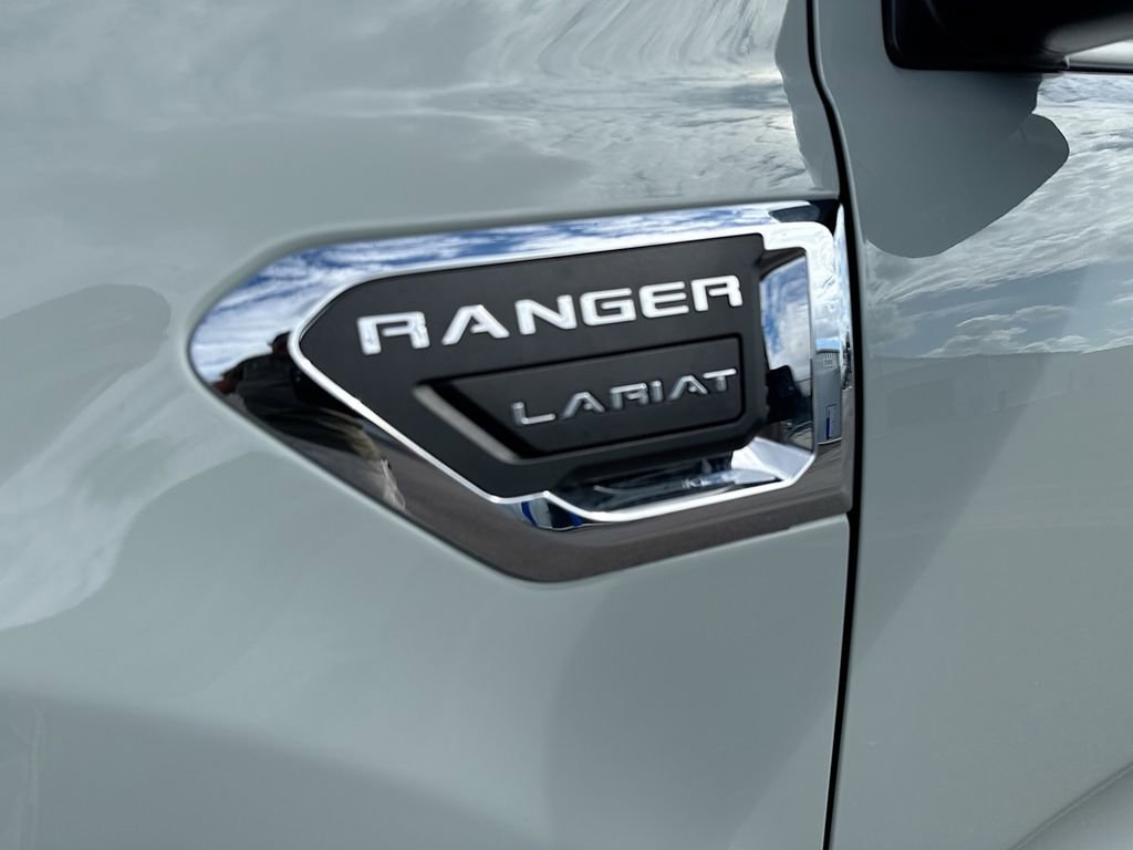 Certified 2023 Ford Ranger Lariat w/ FX4 Off-Road Package AWD/4WD image 3