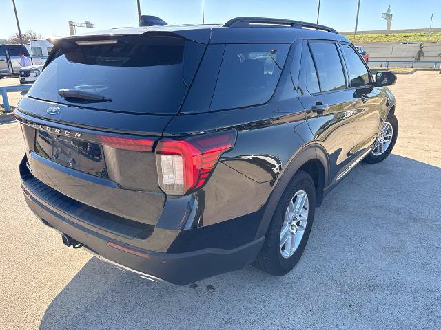 Certified 2025 Ford Explorer Active w/ Active Comfort Package RWD image 11