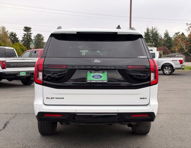 Certified 2025 Ford Expedition Max Platinum w/ Stealth Appearance Package AWD/4WD image 4