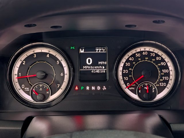 Used 2018 RAM 1500 Classic SLT AWD/4WD image 33