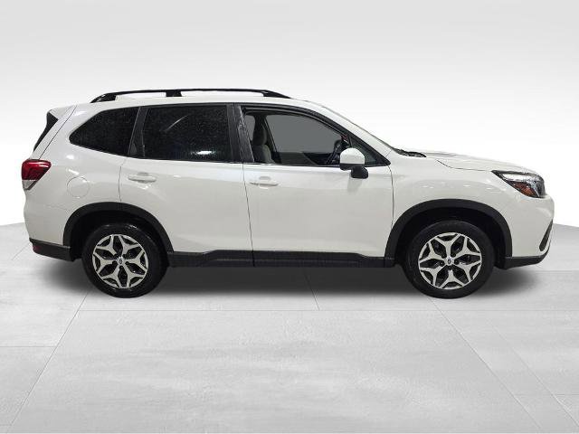 Used 2019 Subaru Forester Premium w/ All-Weather Package AWD/4WD image 9