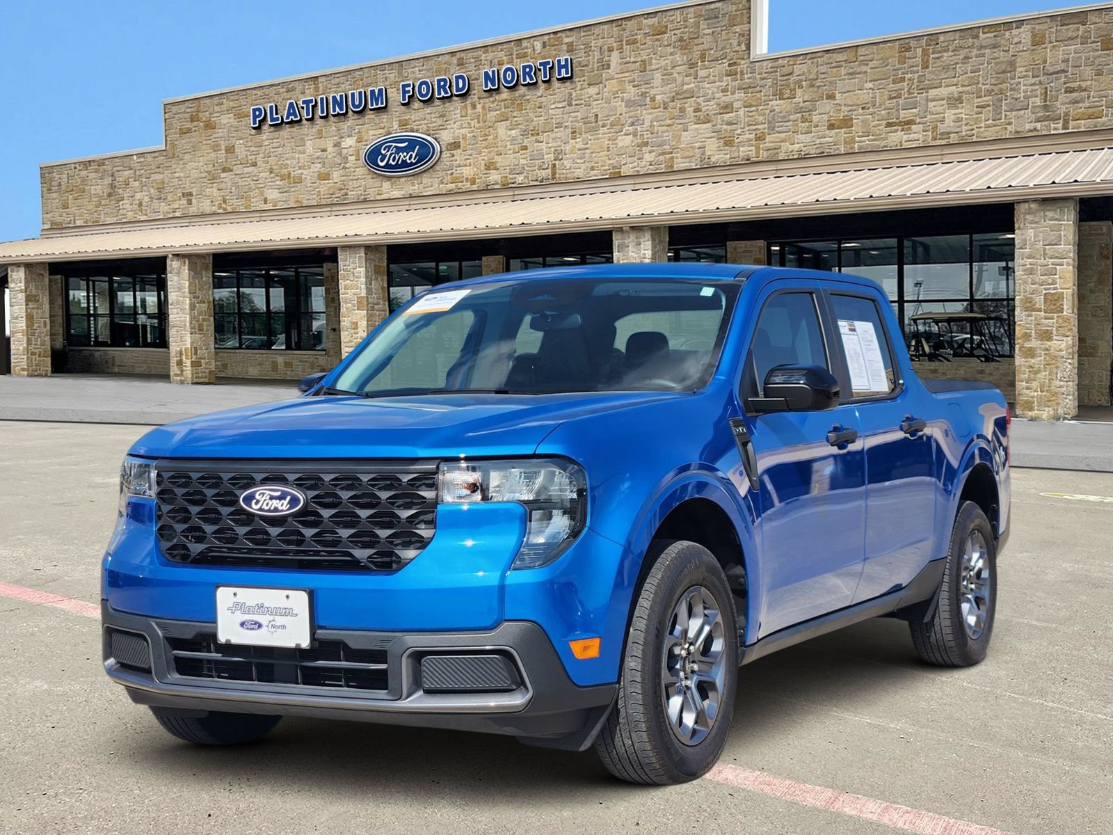 Certified 2025 Ford Maverick XLT w/ XLT Luxury Package FWD image 2