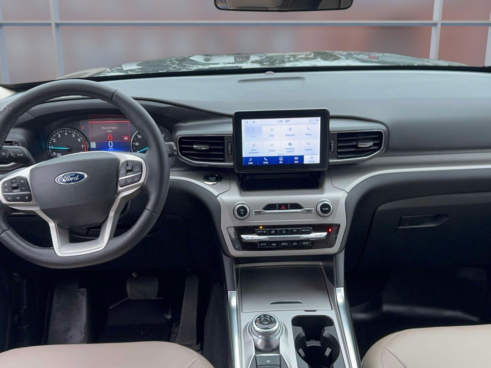 Certified 2022 Ford Explorer XLT w/ Equipment Group 202A image 11