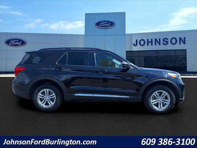 Certified 2022 Ford Explorer XLT w/ Equipment Group 202A image 7