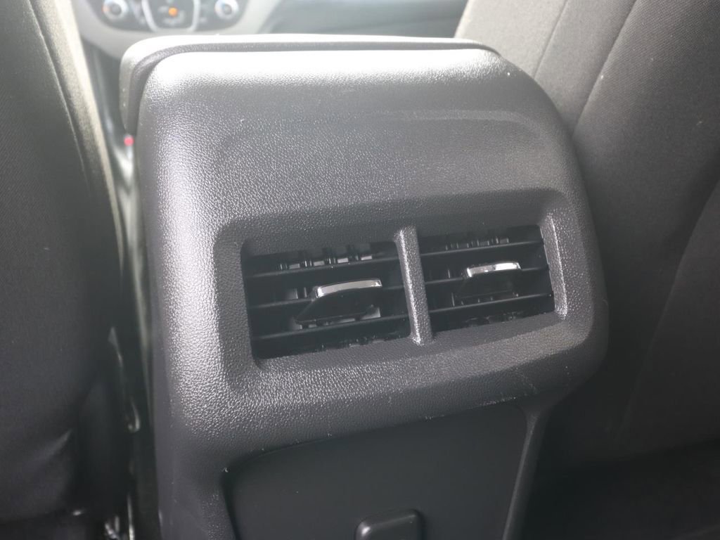 Used 2020 Chevrolet Equinox LS w/ LS Convenience Package image 15