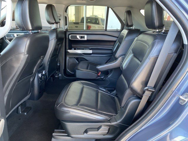 Certified 2021 Ford Explorer XLT w/ Equipment Group 202A image 11