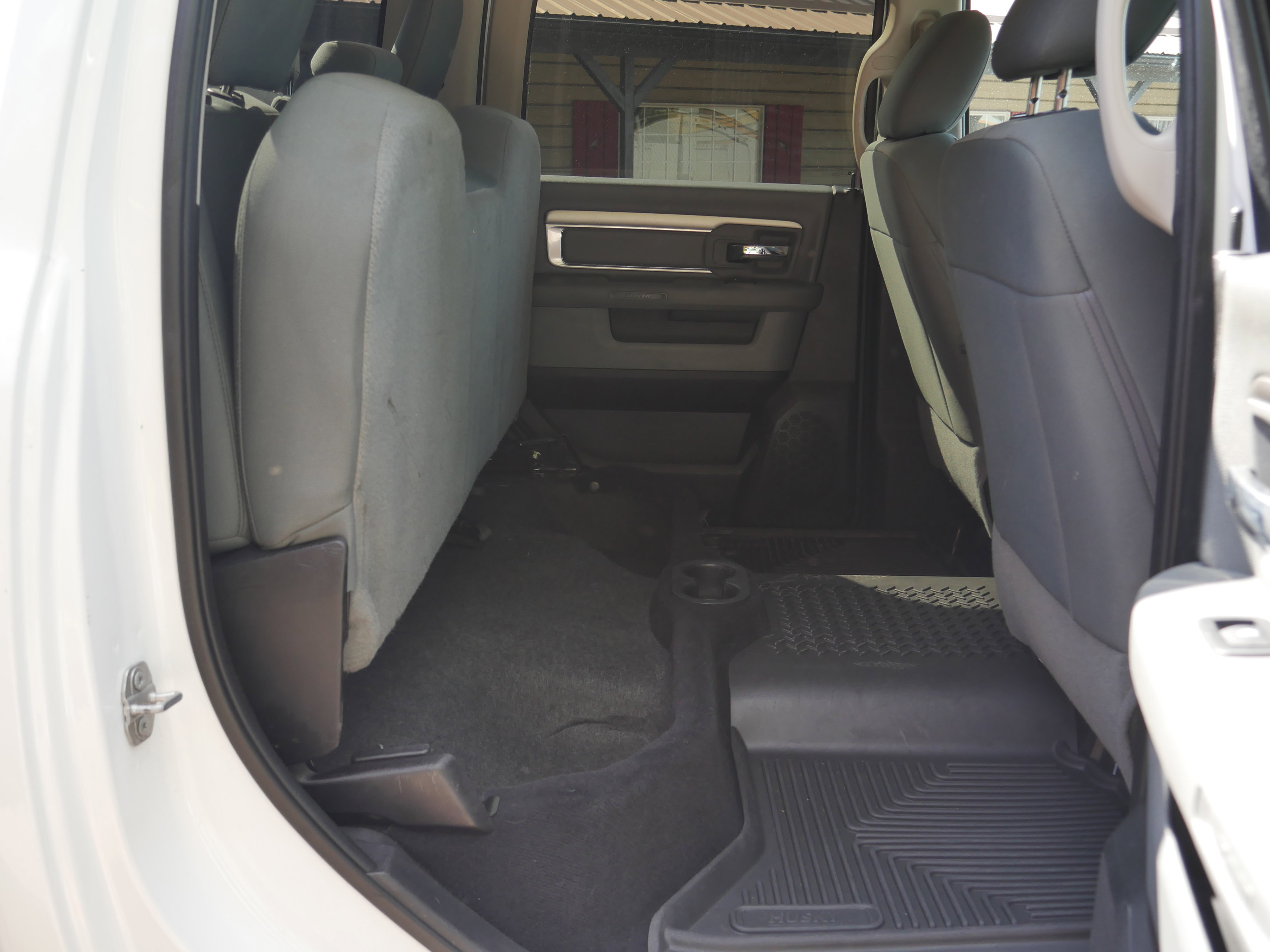Used 2018 RAM 3500 SLT AWD/4WD image 27