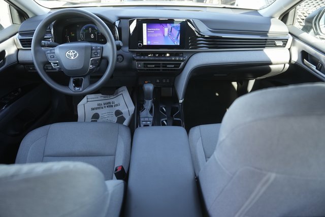 Used 2025 Toyota Camry LE image 20