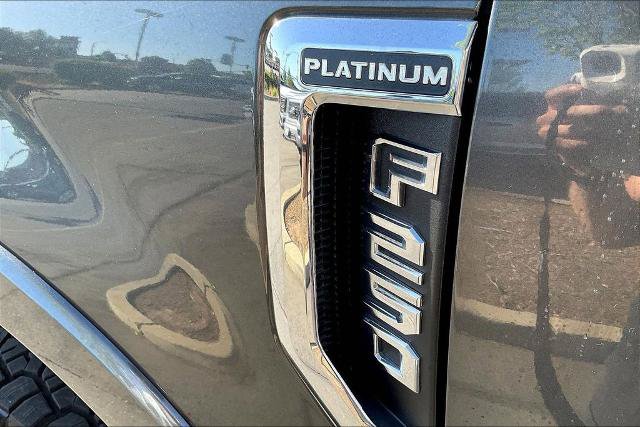 Certified 2020 Ford F250 Platinum w/ Tremor Off-Road Package AWD/4WD image 8