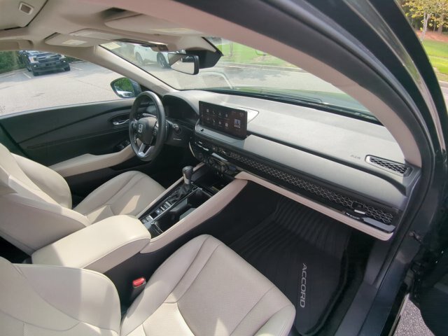 Used 2023 Honda Accord Touring image 28