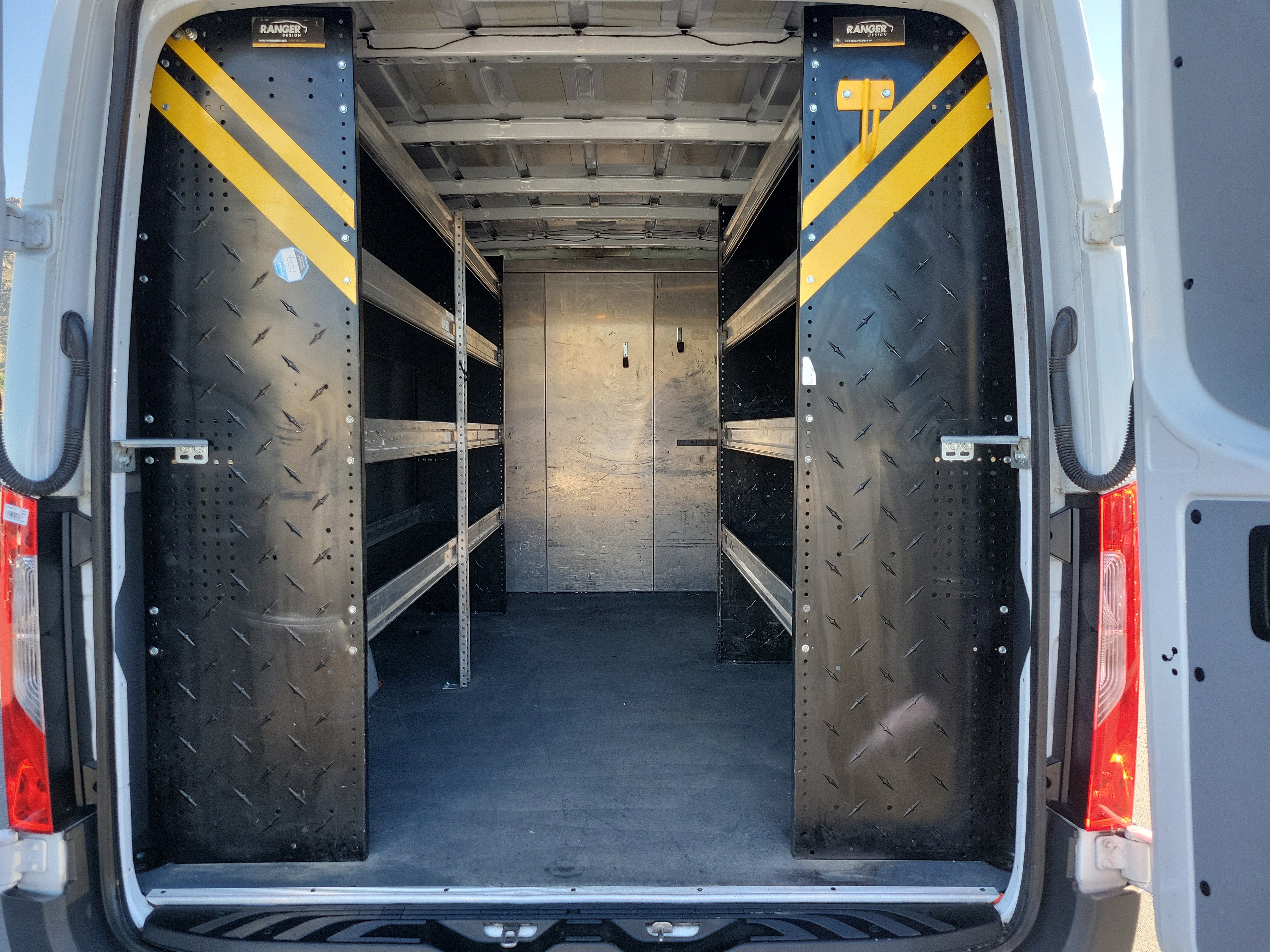 Used 2023 Mercedes-Benz Sprinter 1500 image 13