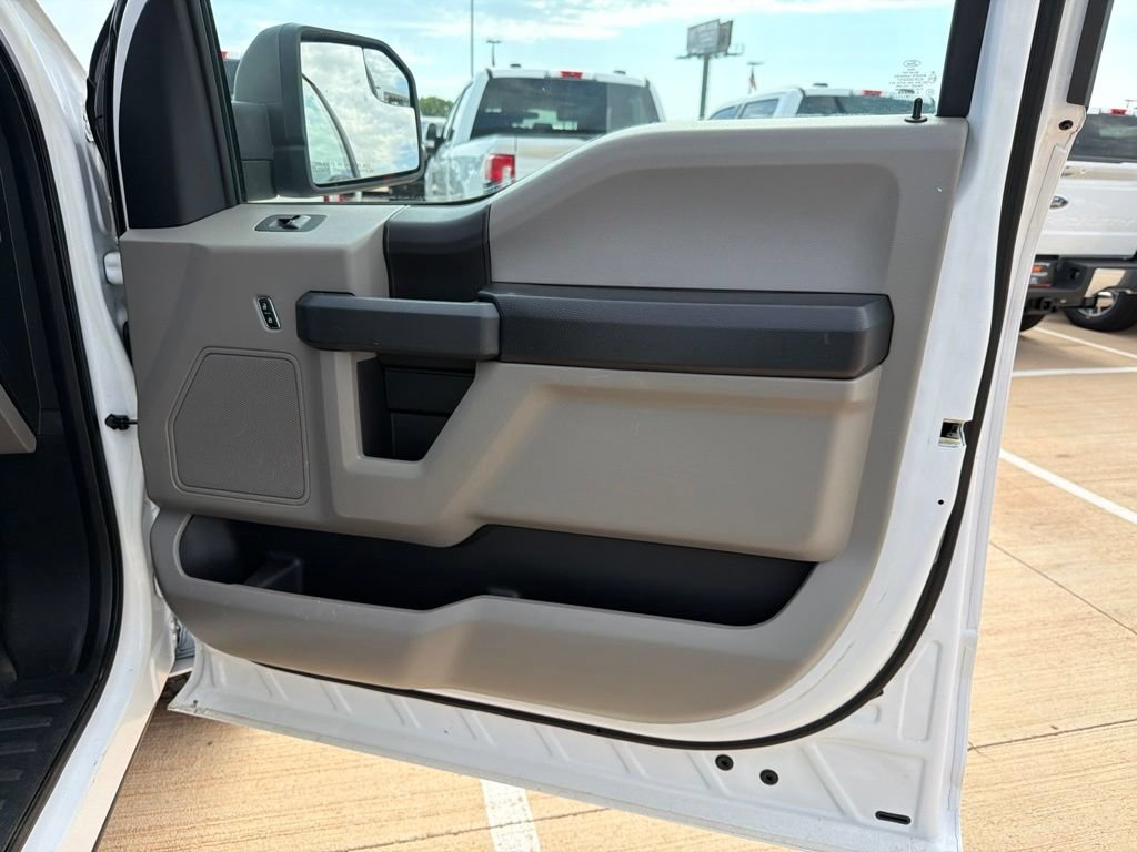 Certified 2018 Ford F150 XL w/ Heavy-Duty Payload Package AWD/4WD image 39