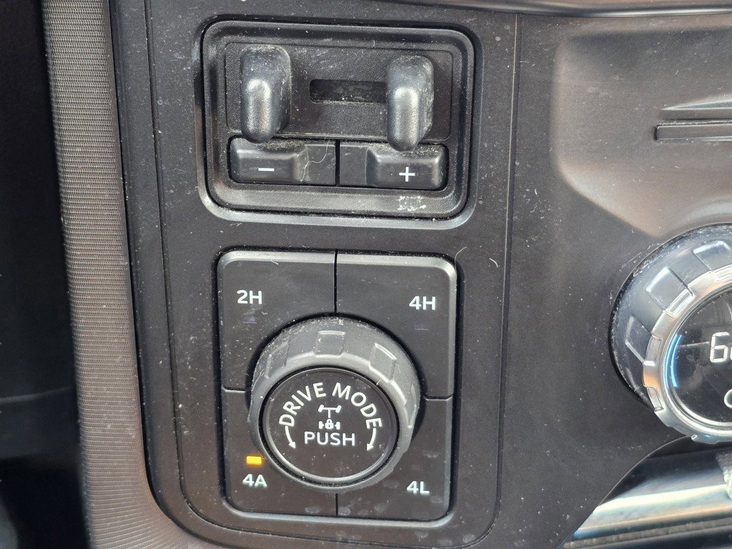 Certified 2021 Ford F150 Platinum w/ Equipment Group 701A High image 18