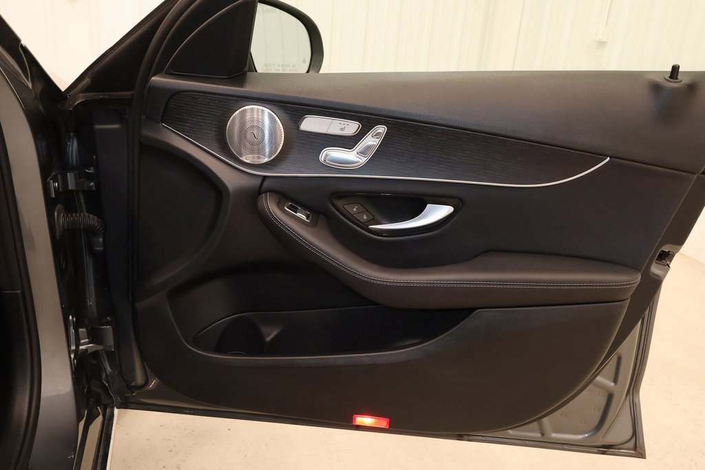 Used 2021 Mercedes-Benz C 300 4MATIC Sedan image 21