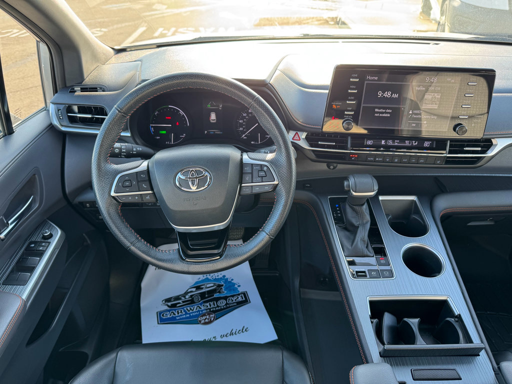 Used 2021 Toyota Sienna XSE image 28