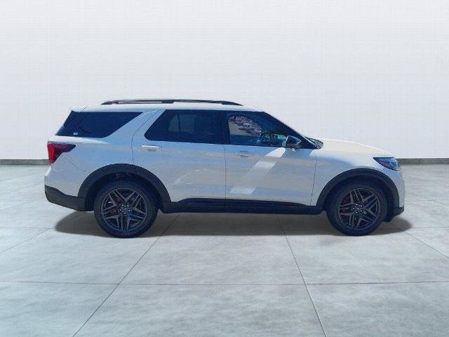 Certified 2025 Ford Explorer ST AWD/4WD image 8