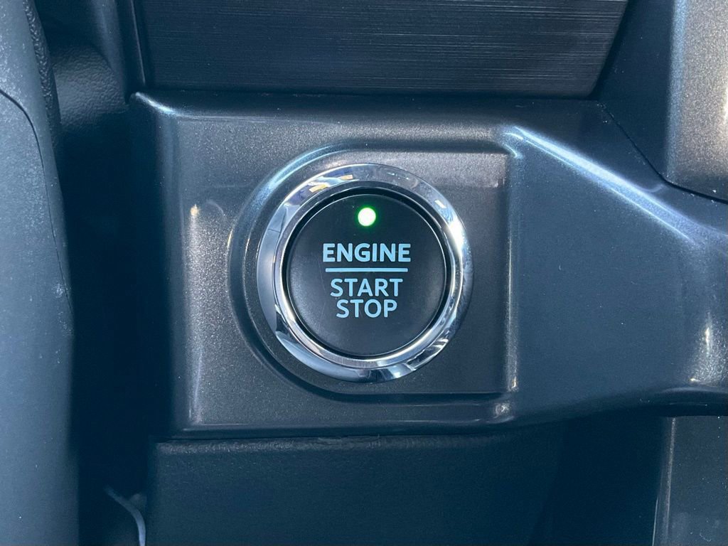 Certified 2022 Ford F150 XLT w/ Equipment Group 302A High image 35