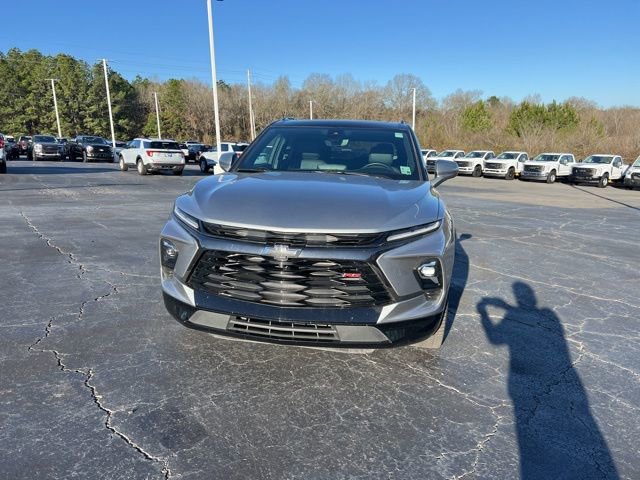 Used 2024 Chevrolet Blazer RS w/ Driver Confidence II Package FWD image 2