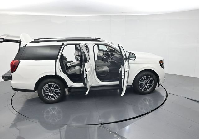 Certified 2025 Ford Expedition Active AWD/4WD image 51