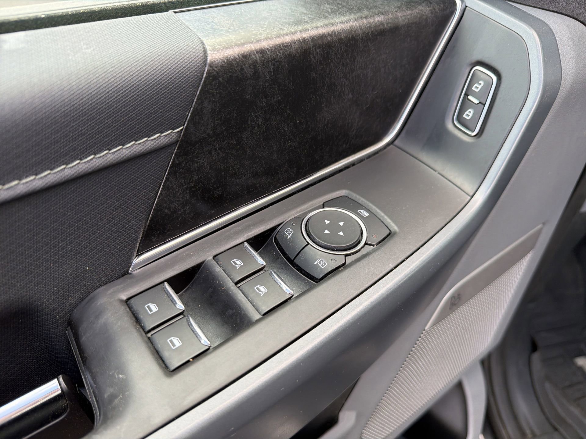 Certified 2023 Ford F150 XLT w/ Equipment Group 302A High image 28