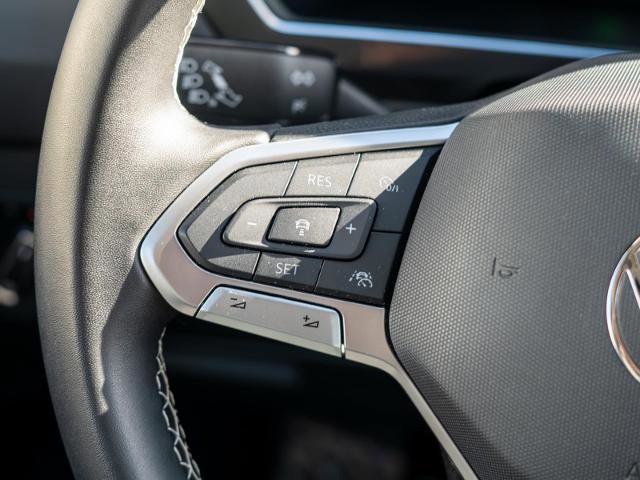 Used 2023 Volkswagen Tiguan SE w/ Panoramic Sunroof Package image 23