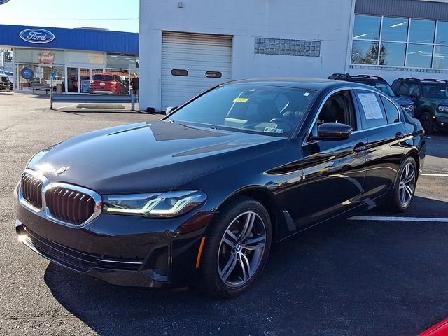 Used 2021 BMW 530i xDrive w/ Premium Package image 6