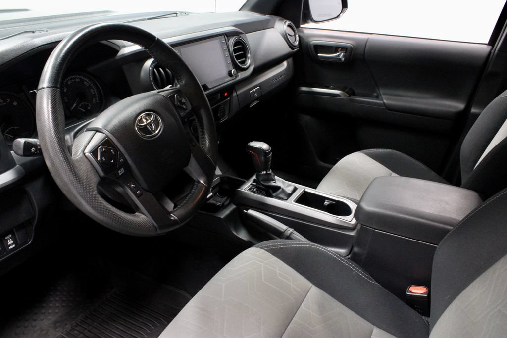 Used 2022 Toyota Tacoma TRD Sport w/ Technology Package AWD/4WD image 22