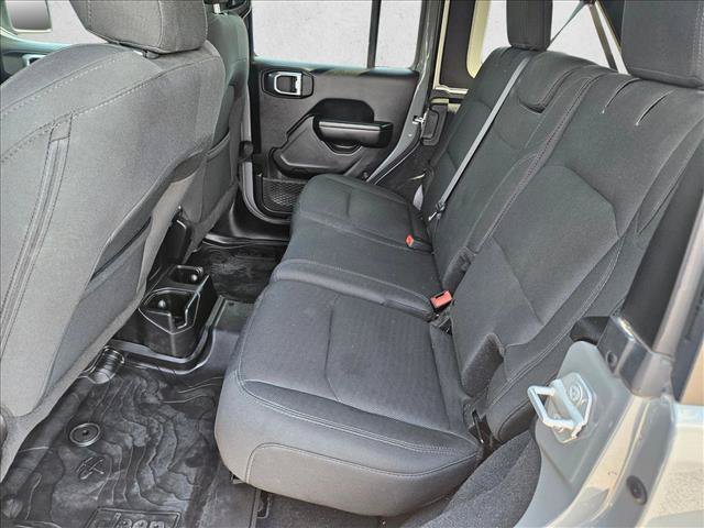 Used 2018 Jeep Wrangler Unlimited Sport S AWD/4WD image 18