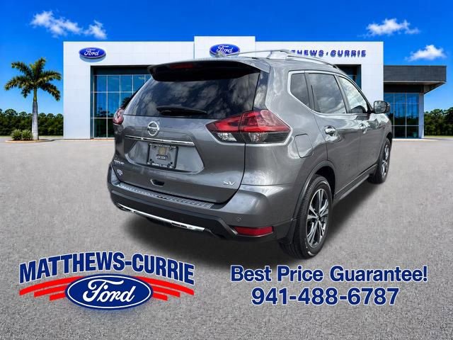 Used 2019 Nissan Rogue SV w/ Premium Package FWD image 4