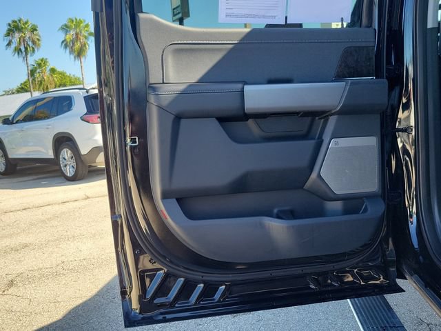 Certified 2024 Ford F250 Lariat w/ Lariat Ultimate Package AWD/4WD image 15