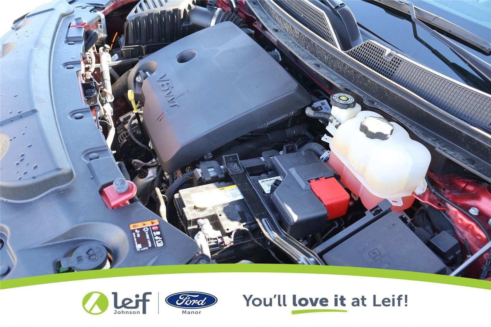 Used 2023 Chevrolet Traverse LT image 42