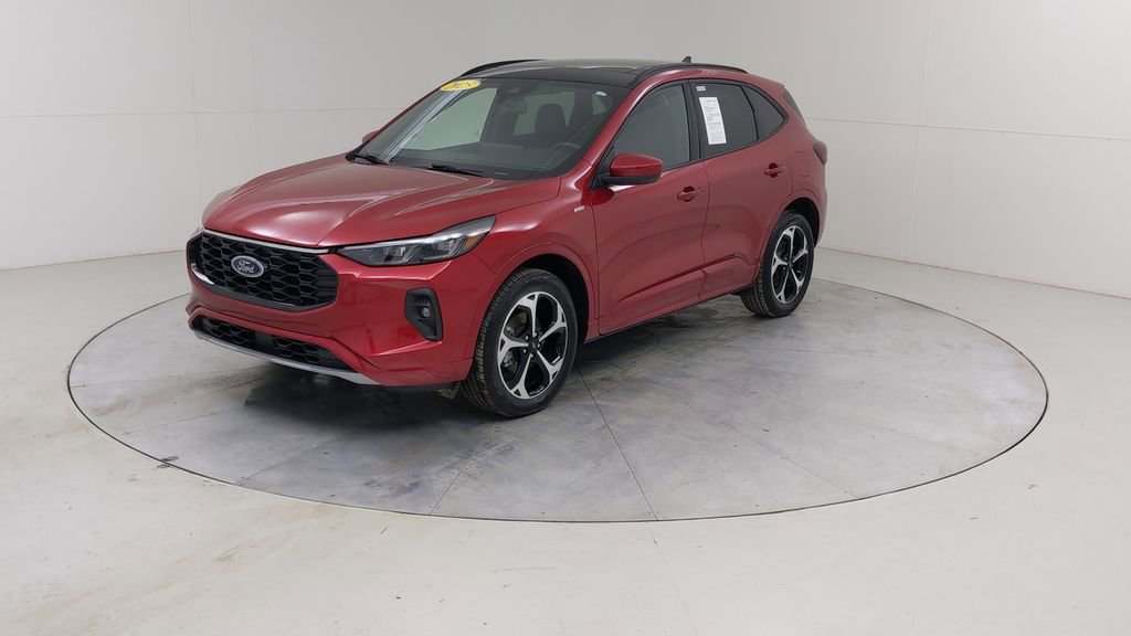 Certified 2025 Ford Escape ST-Line Elite image 21