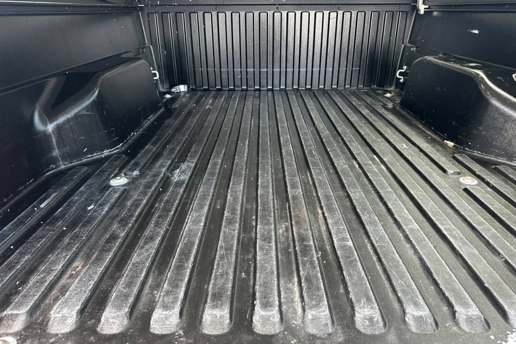 Used 2022 Toyota Tacoma SR RWD image 17