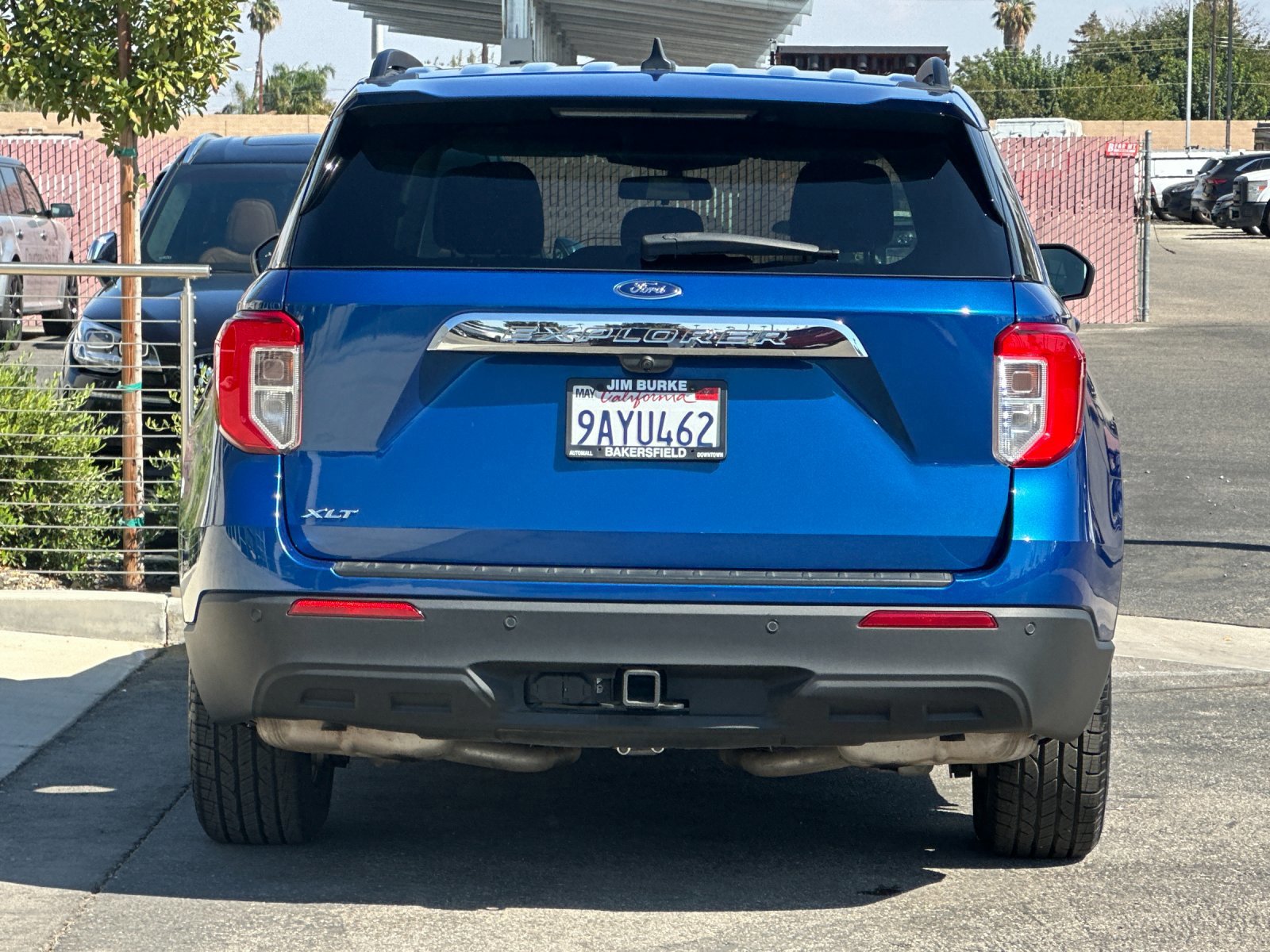 Certified 2022 Ford Explorer XLT w/ Class IV Trailer Tow Package image 4