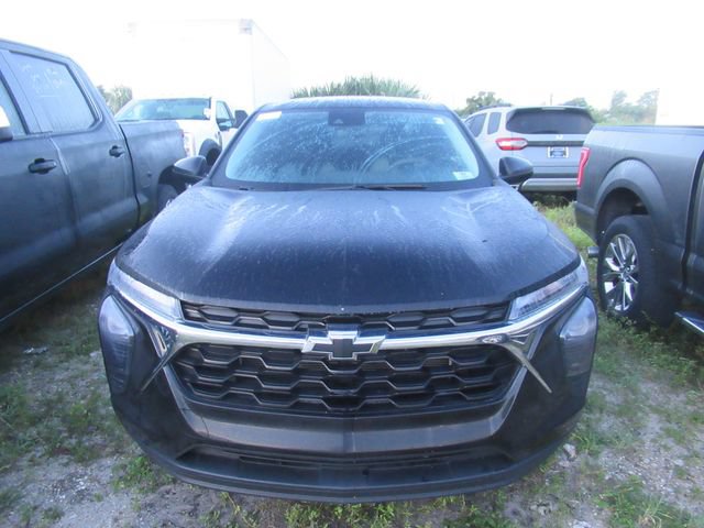 Used 2024 Chevrolet Trax LS FWD image 2