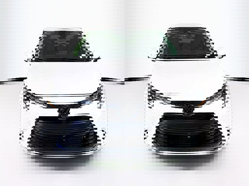 Used 2023 Toyota Corolla LE w/ LE Convenience Package image 8