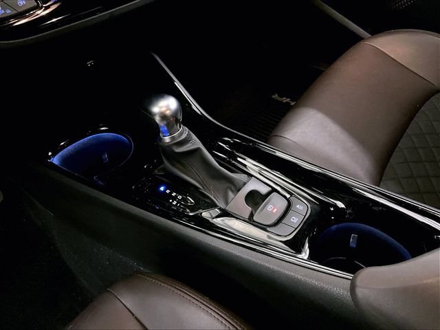 Used 2019 Toyota C-HR FWD image 16