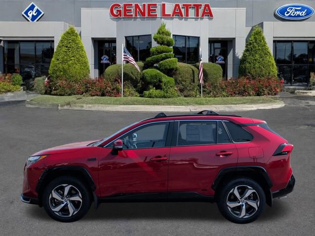 Used 2022 Toyota RAV4 SE w/ Weather & Moonroof Package AWD/4WD image 2