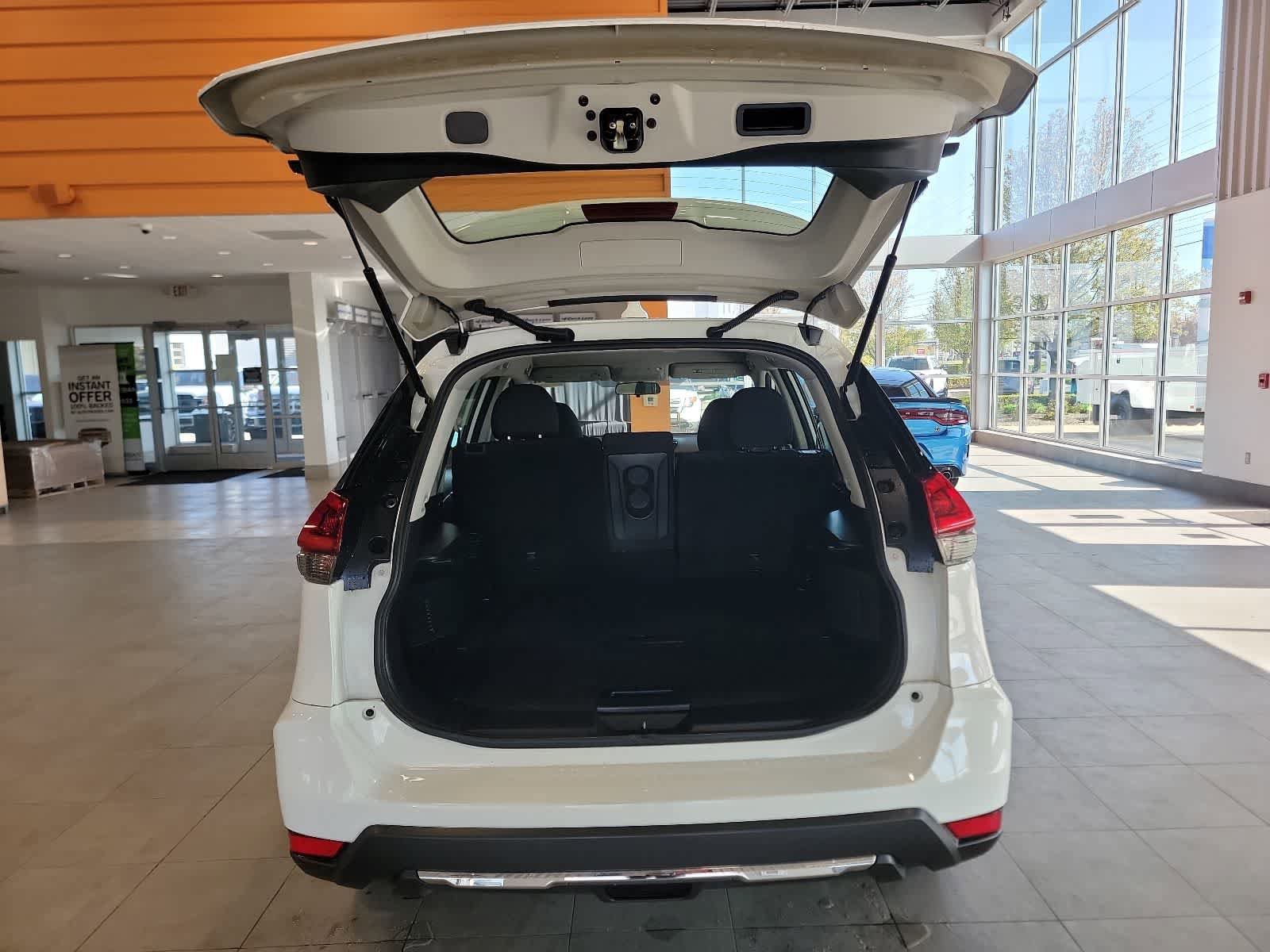 Used 2019 Nissan Rogue S AWD/4WD image 33